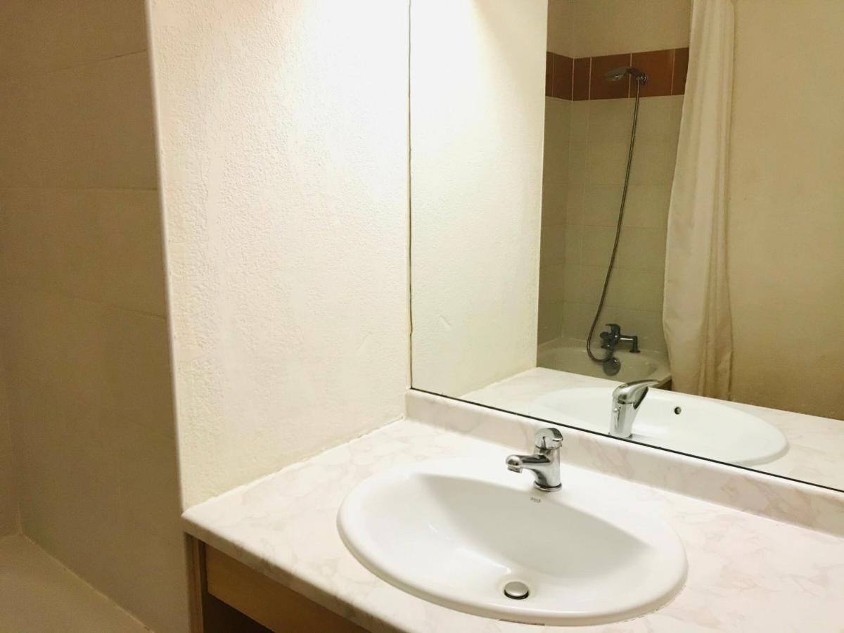 Appartement Confortable Avec Piscines, Terrasse Et Parking A Samoens - Fr-1-629-100 Bagian luar foto