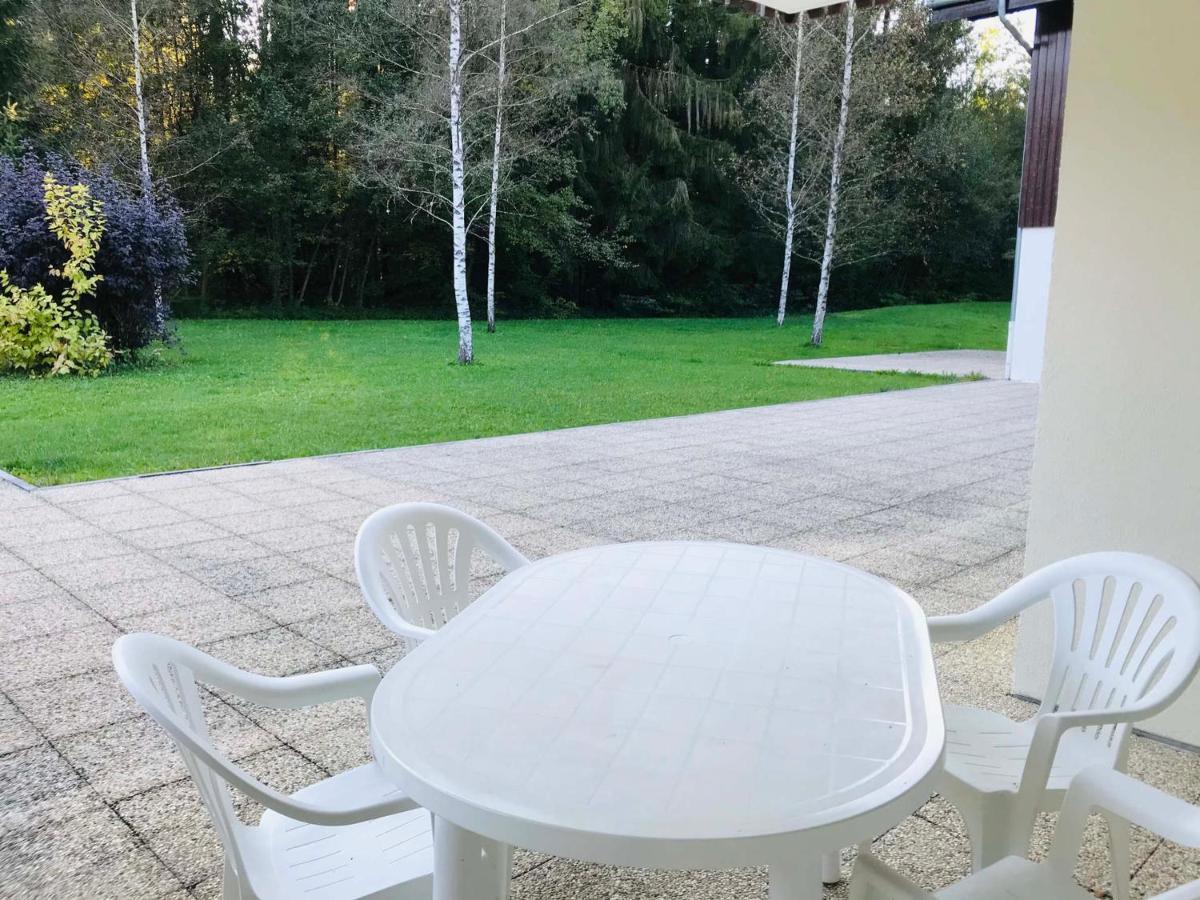 Appartement Confortable Avec Piscines, Terrasse Et Parking A Samoens - Fr-1-629-100 Bagian luar foto