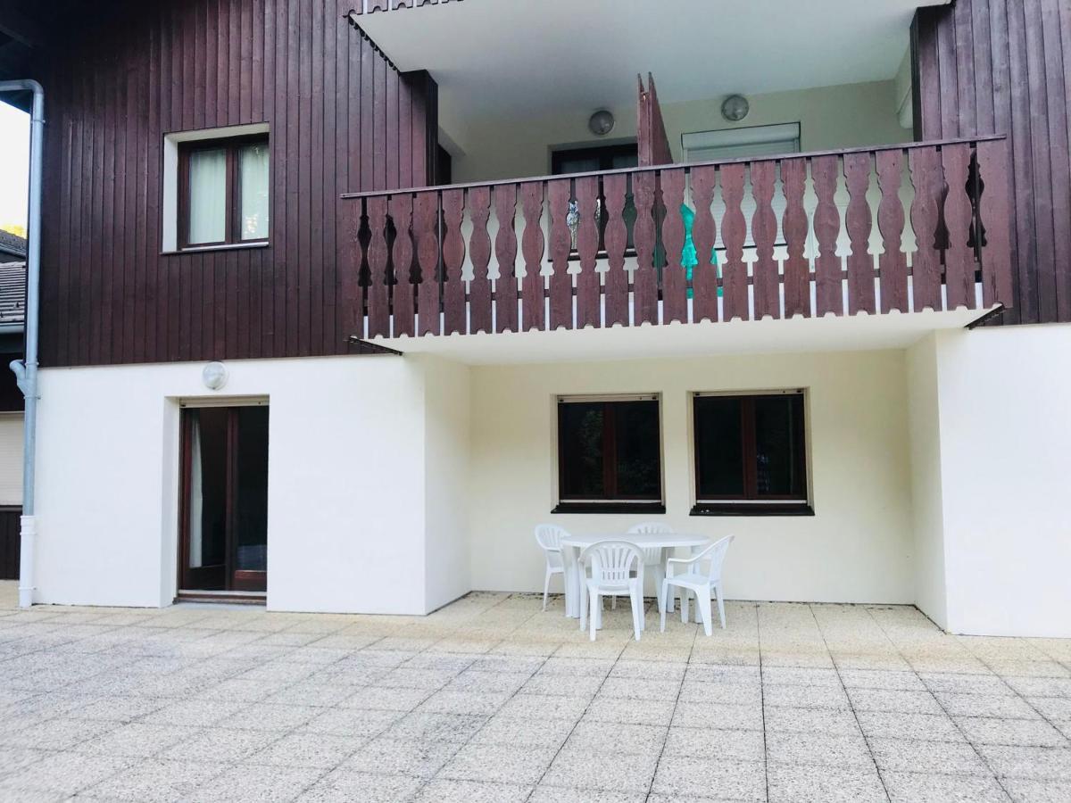 Appartement Confortable Avec Piscines, Terrasse Et Parking A Samoens - Fr-1-629-100 Bagian luar foto