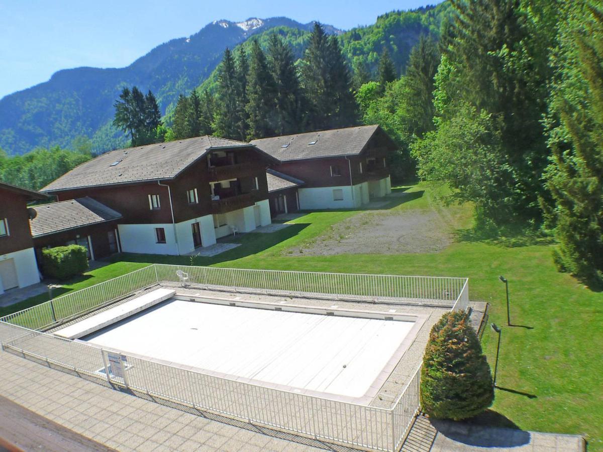 Appartement Confortable Avec Piscines, Terrasse Et Parking A Samoens - Fr-1-629-100 Bagian luar foto