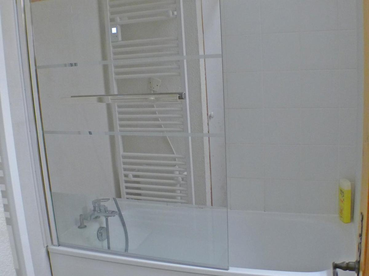 Appartement Confortable Avec Piscines, Terrasse Et Parking A Samoens - Fr-1-629-100 Bagian luar foto