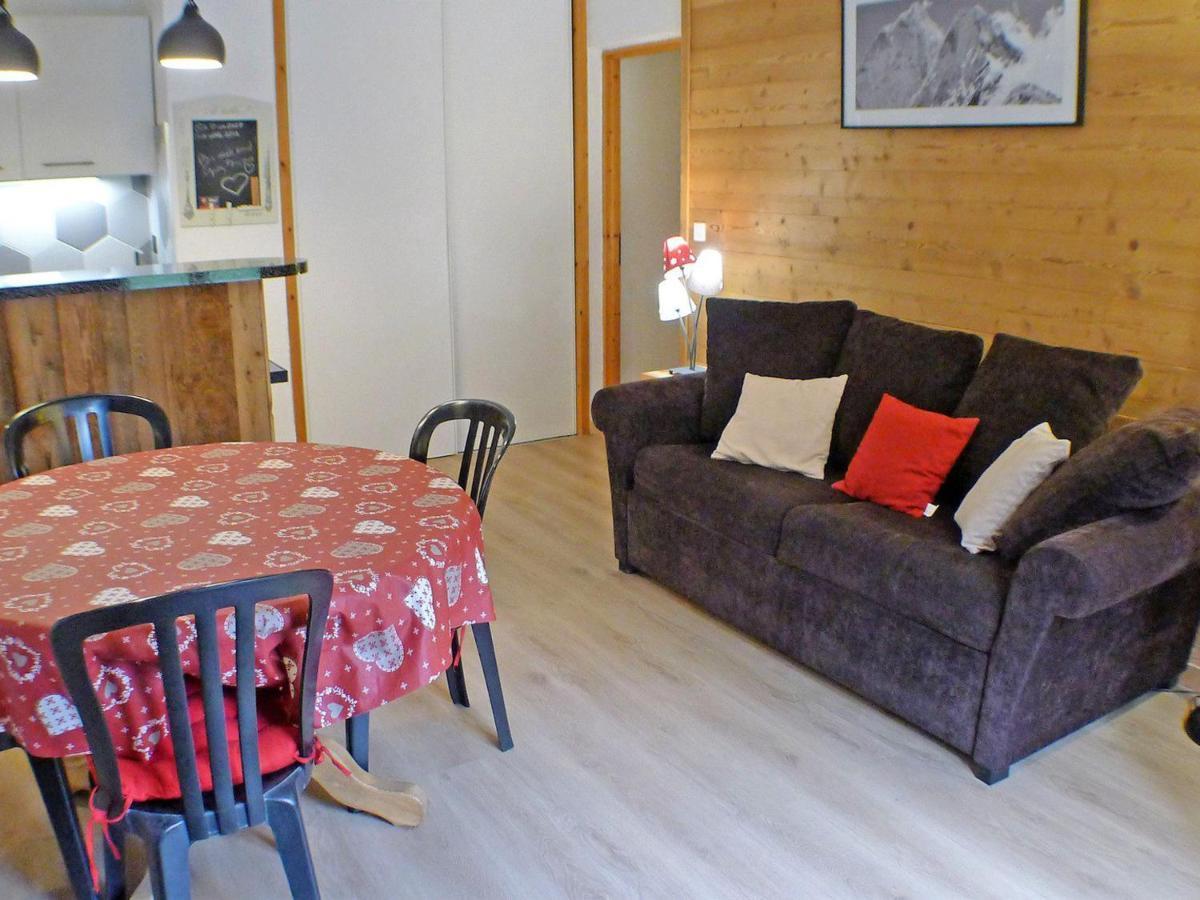 Appartement Confortable Avec Piscines, Terrasse Et Parking A Samoens - Fr-1-629-100 Bagian luar foto